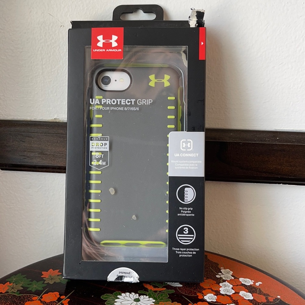 Phone case IPhone 8,7,6s and 6 under armour